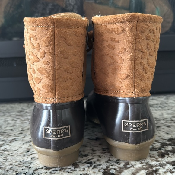 Sperry Boots - Picture 4 of 9
